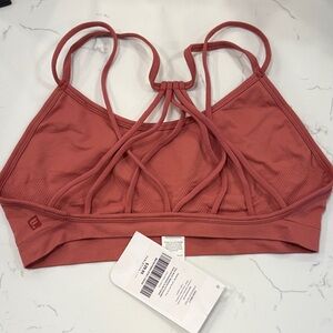 NWT Fabletics Dash Bra II size M